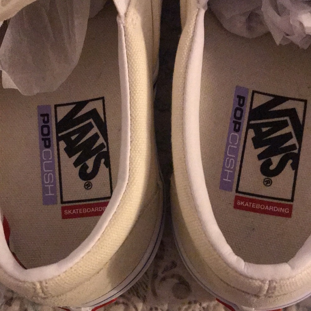 Vans - Picture 4 of 7